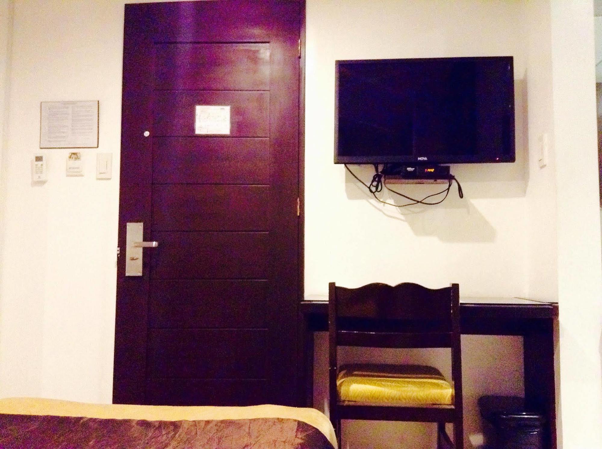 Gervasia Hotel Makati Makati City Ngoại thất bức ảnh